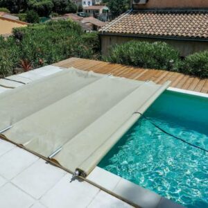 Bâche à barres